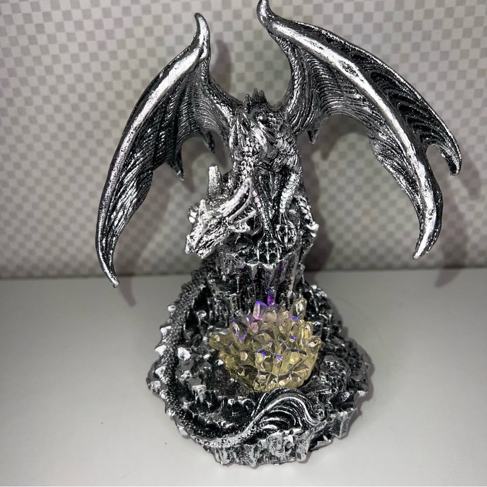 New Pewter Armored Guardian Dragon Sculpture LED Ight Up 7.5X 5.5X5.5 - Picture 12 of 12